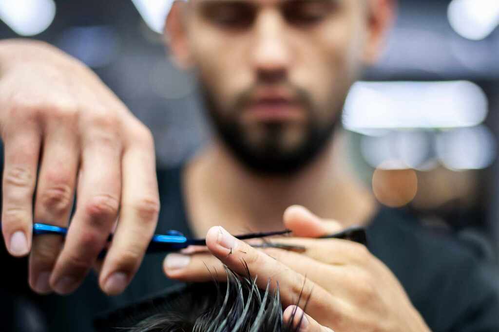 Curso de barbería y peluquería de caballero